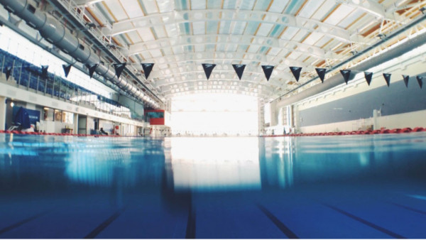 室內游泳池是不是一定要做恒溫系統(tǒng)？