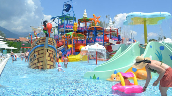 想要降低水上樂園運維費用，設備選擇是關鍵！